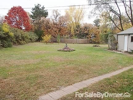 Large Fenced & Private Back Yard
						:
						For entertaining, gardening, pets & children. Outdoor Power (Center Fountain)