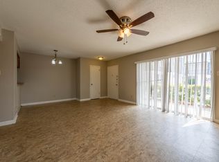 201 E Bowie St #1, Luling, TX 78648