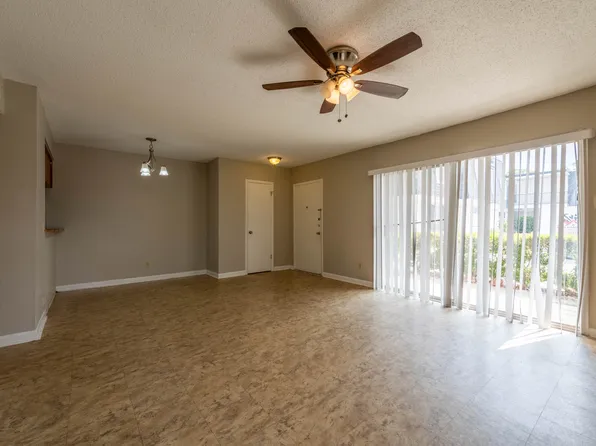 201 E Bowie St #1, Luling, TX 78648