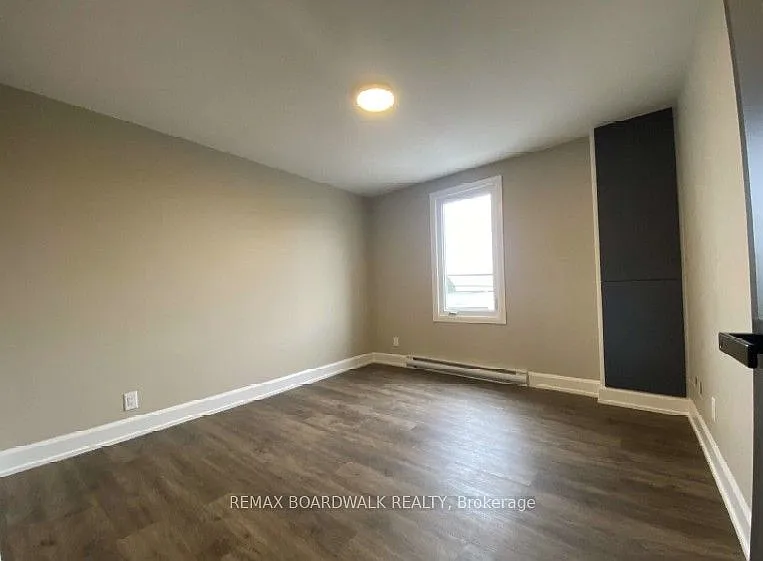 4534 A Ste Catherine St #A — Photo 12