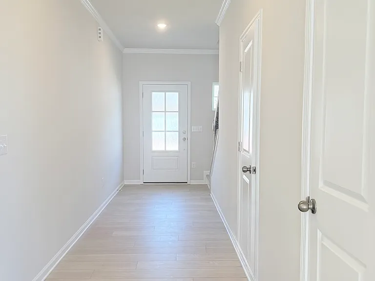 6271 Fairfax Ct — Photo 3