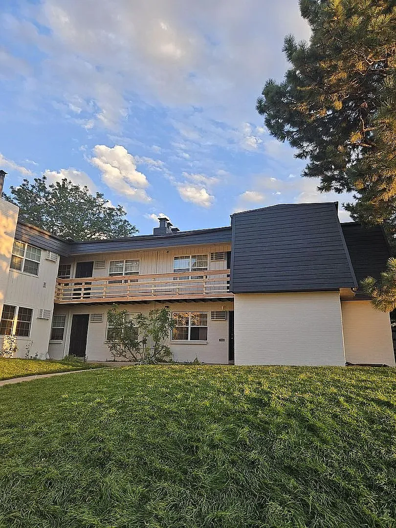 3650 S Cherokee St — Photo 1