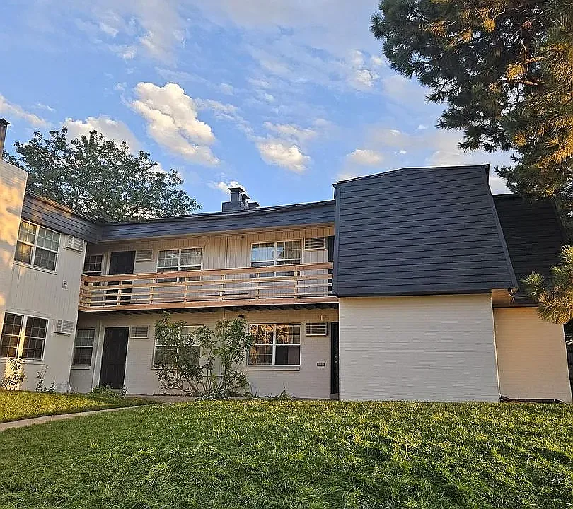 3650 S Cherokee St