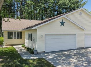 Hillcrest, Baraboo, WI 53913