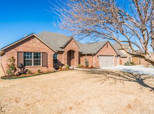 10809 NW 94th St, Yukon, OK 73099