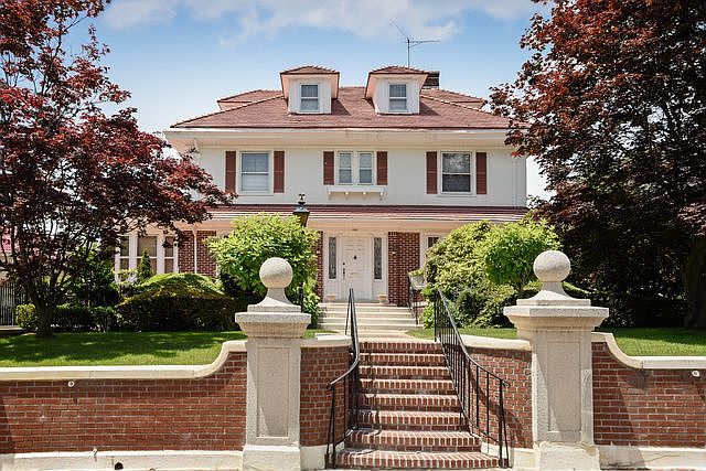1st image of 8056 Narrows Ave