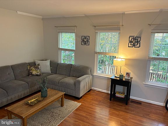 2nd image of 5793 Heritage Hill Dr