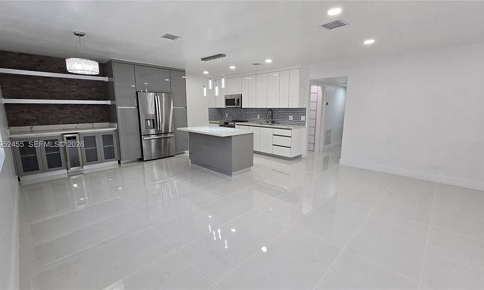 1st image of 1300 N 64th Ave #0