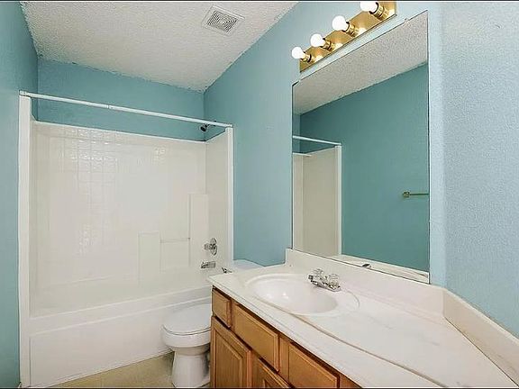 4th image of 10405 Holly Grove Dr