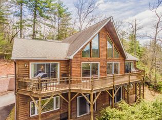 650 Gold Creek Rd, Cashiers, NC 28774