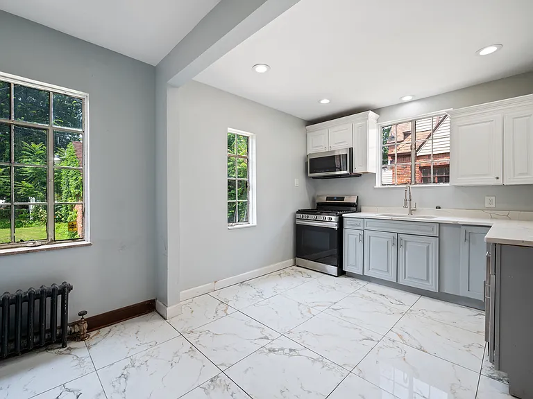 16525 Edinborough Rd — Photo 9