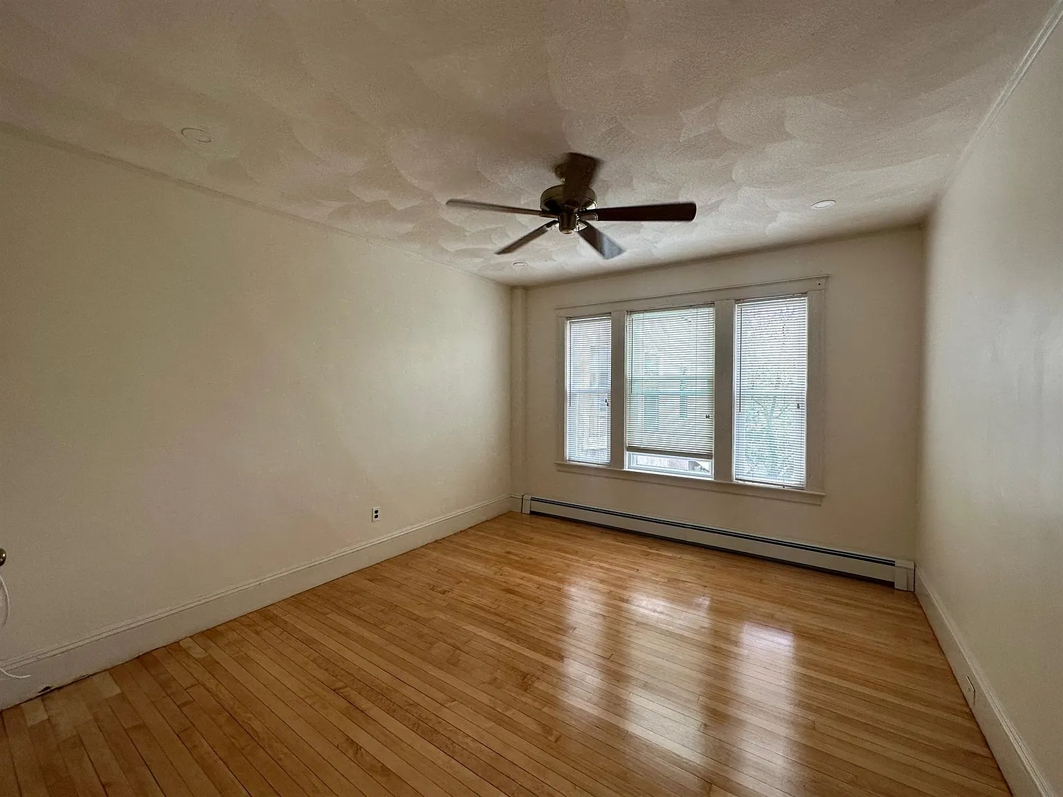 2 bed, 1189 sqft, $3,600 — Photo 1
