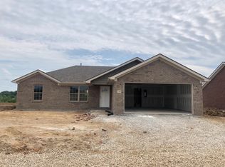 546 Southern Cross Dr, Richmond, KY 40475