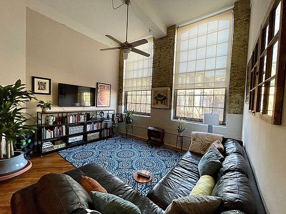 2nd image of 920 Poeyfarre St APT 348