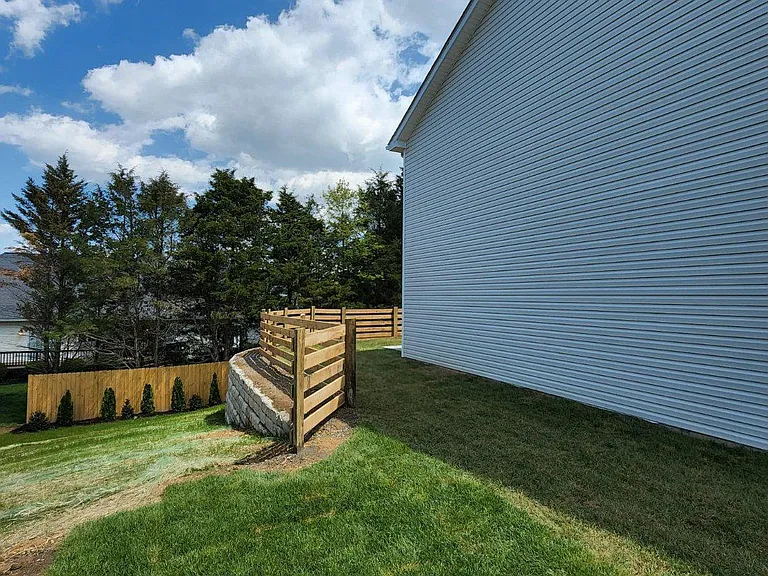 111 Coralyrose Ct — Photo 19