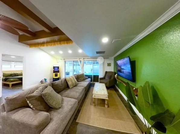 3301 W 19th Ave, Bradenton, FL 34205