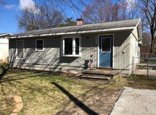 2220 Oak Park Dr, Muskegon, MI 49442