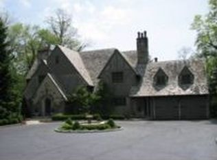 9 Forest Hill Dr, Cincinnati, OH 45208