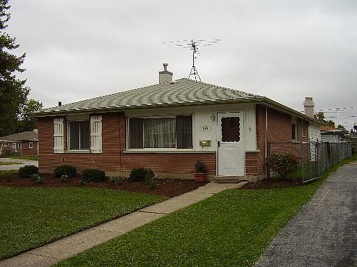 1st image of 870 E 163rd St