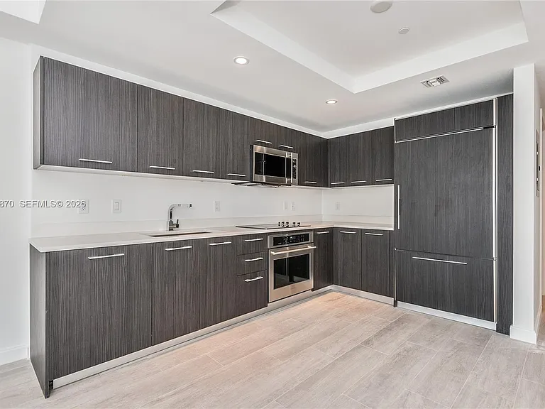55 SW 9th St #2805 — Photo 7