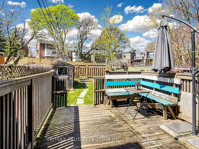 402 Woodbine Ave — Photo 28