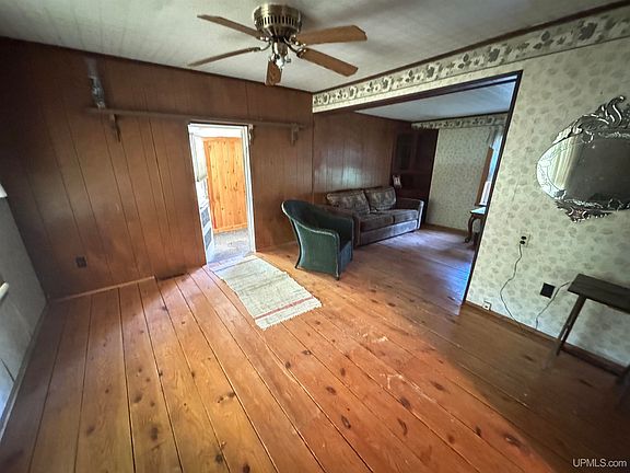 5th image of 508 Oak St