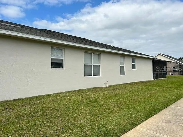 1001 Tourmaline Dr — Photo 3