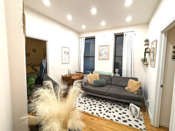 131 Sullivan Street image 1 of 14