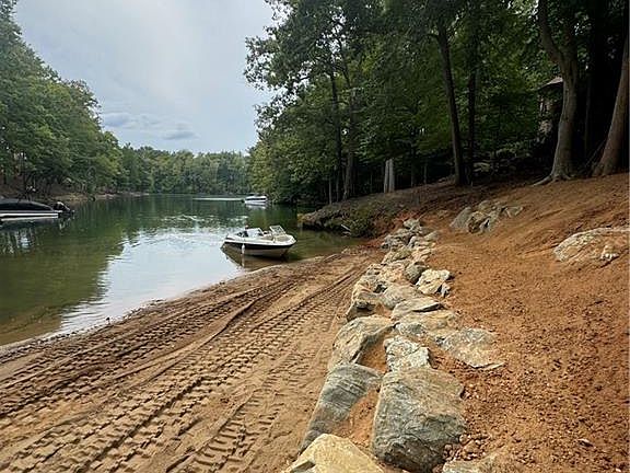 3rd image of 342 Crows Nest Dr #24
