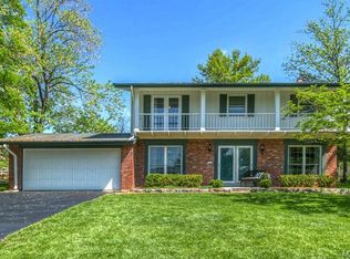 1101 Wrought Iron Ln, Ballwin, MO