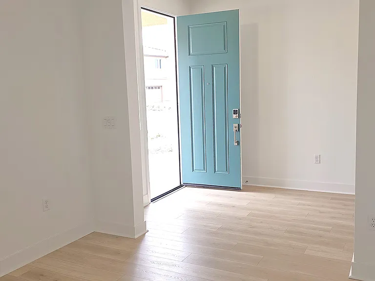 33256 Rusty Ct — Photo 2