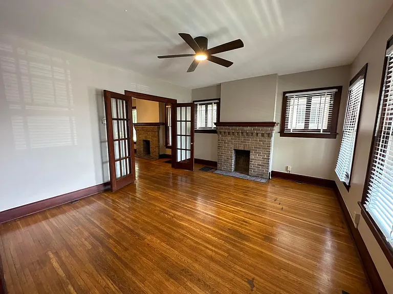 2880 N High St #2880 — Photo 17