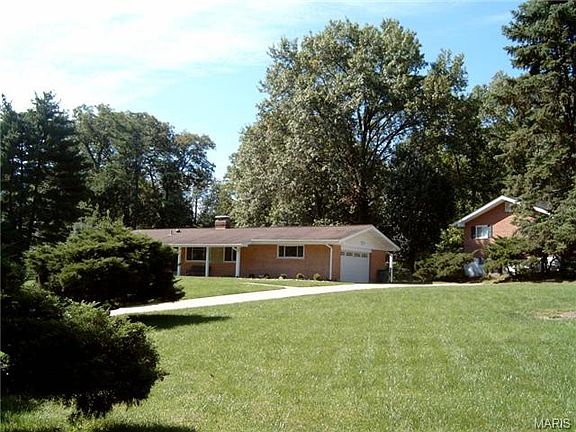 3rd image of 11732 Doverhill Dr
