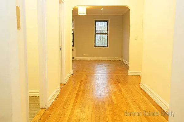 Rented by Norman Raindel, LREB | media 16