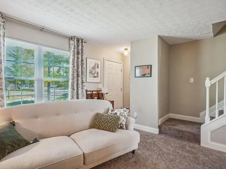 7865 Meadowhaven Blvd — Photo 3