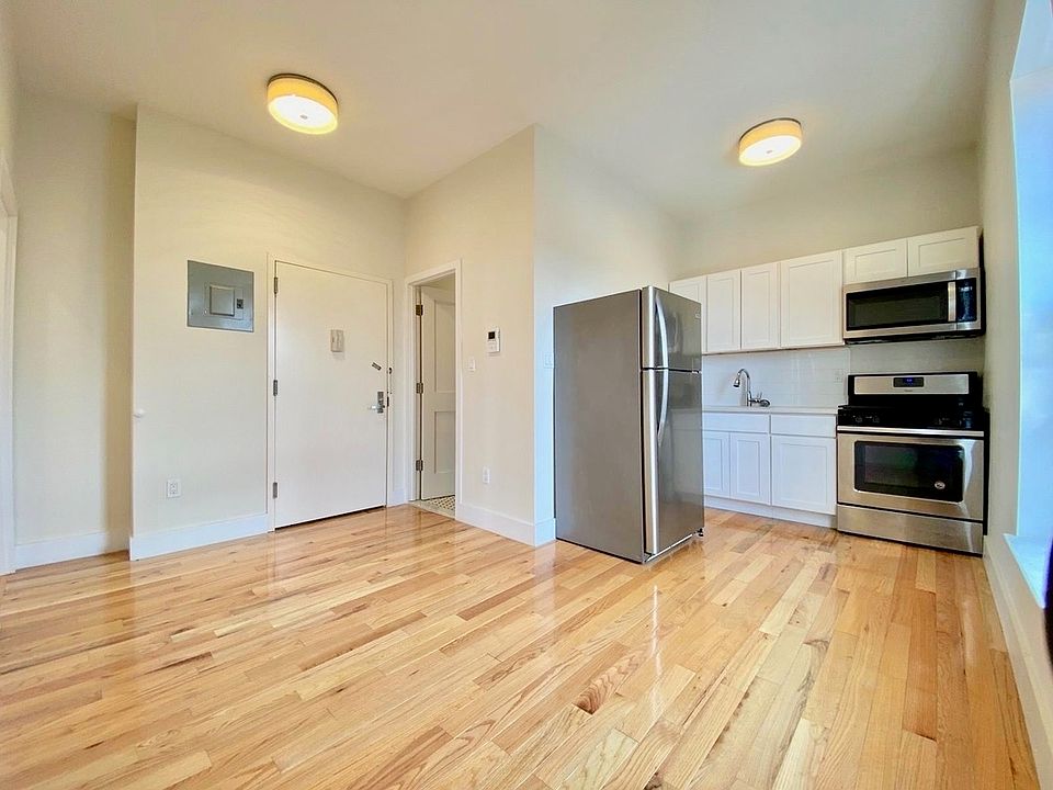 1st image of 338 Clifton Pl #F4