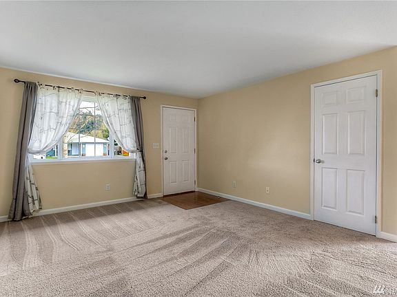 4th image of 707 Washington Ave SE