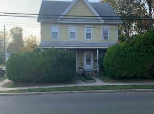 135 N Academy St, Hightstown, NJ 08520