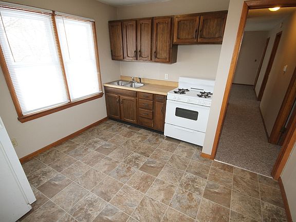 4th image of 1013 Kenyon Ave #1/2