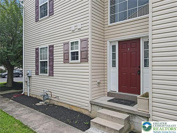 2nd image of 6945 Hunt Dr