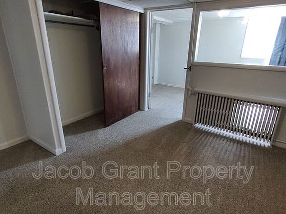 5th image of 1042 S 4th Ave #B
