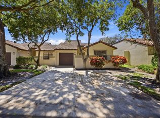 440 Ashwood Pl, Boca Raton, FL 33431
