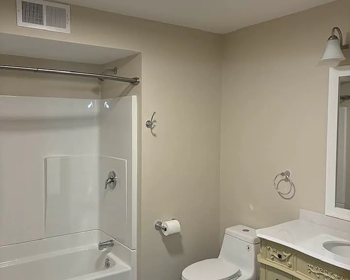 very spacious bathrooms with all new features