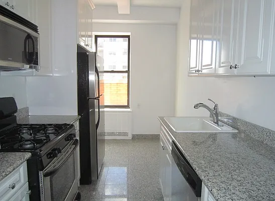 Rented by City Connections Realty | media 18