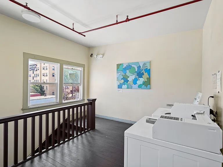 2524 James M Wood Blvd #202 — Photo 15