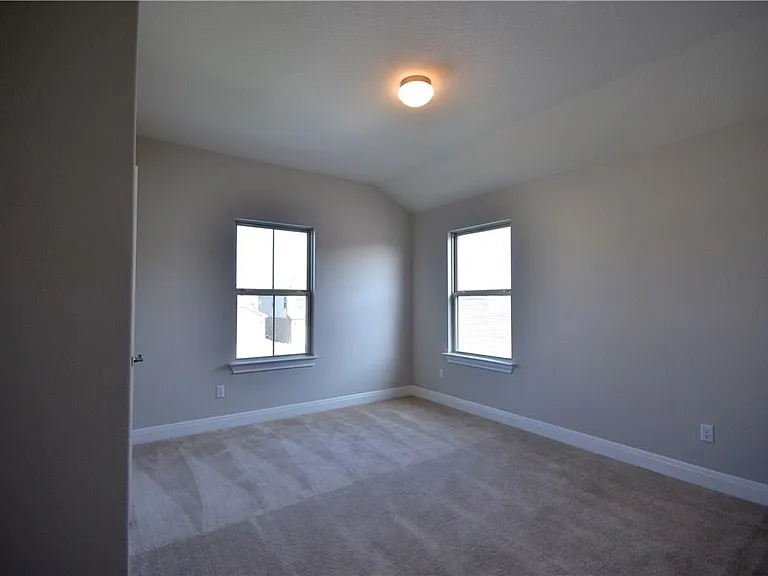15911 Cessida St — Photo 17