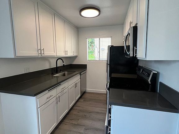 5th image of 954 Palm Ave #223