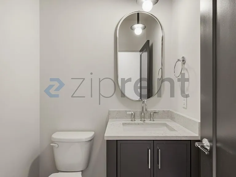 425 S Walker St — Photo 22