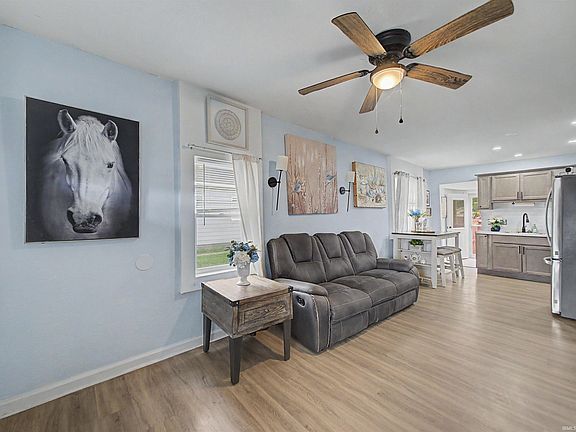 4th image of 2818 B St