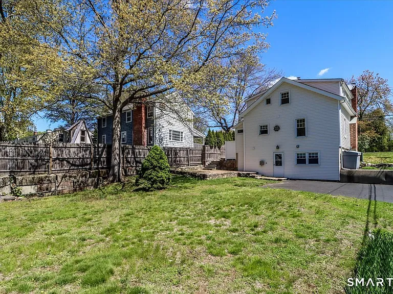 25 Maplewood Ave — Photo 30